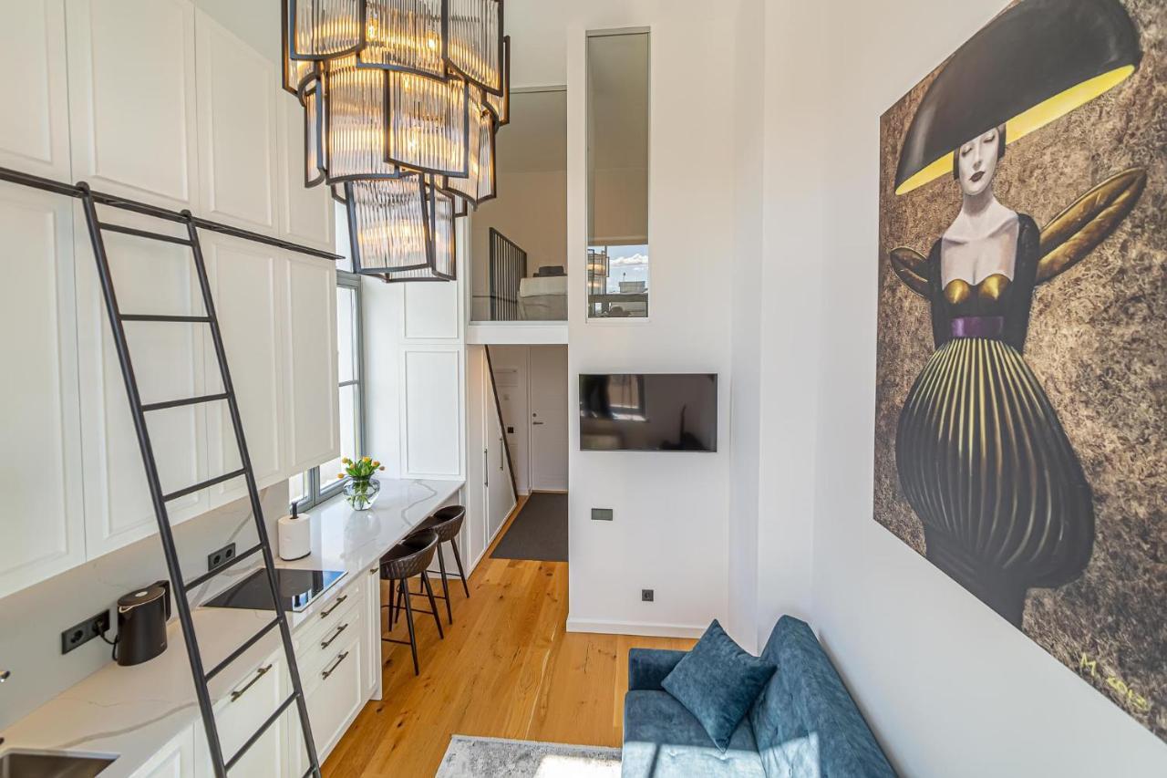 קובנה Ministerija Loft Apartment With Parking & Ac מראה חיצוני תמונה