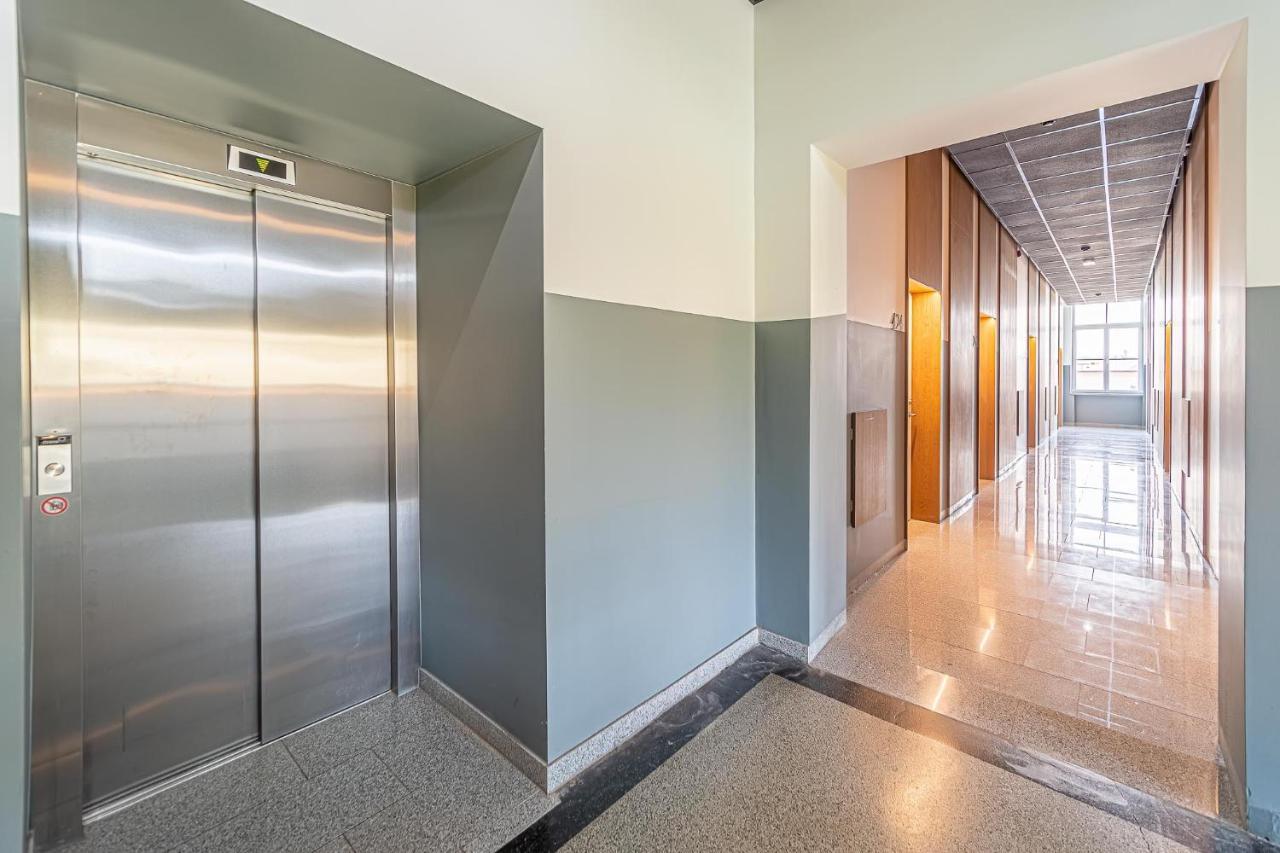 קובנה Ministerija Loft Apartment With Parking & Ac מראה חיצוני תמונה